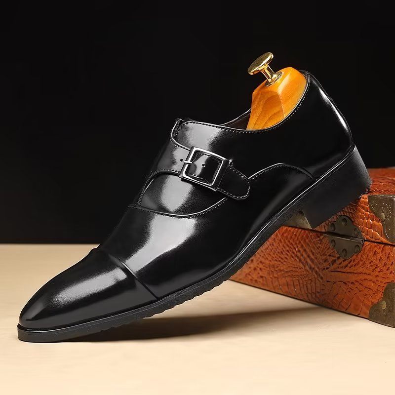 Férfi Hivatalos Cipők Kifinomult Elegancia Hegyes Orrú Monkstrap Ruhacipő - Fekete