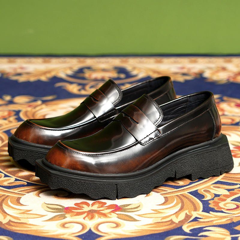 Férfi Naplopók Dombornyomott Aquaguard Slip-on Loafers - Kávé