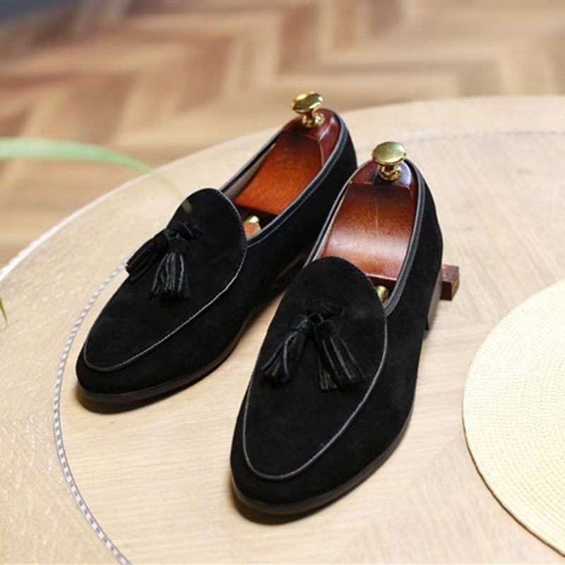 Férfi Naplopók Slip-on Velúr Cipők - Fekete